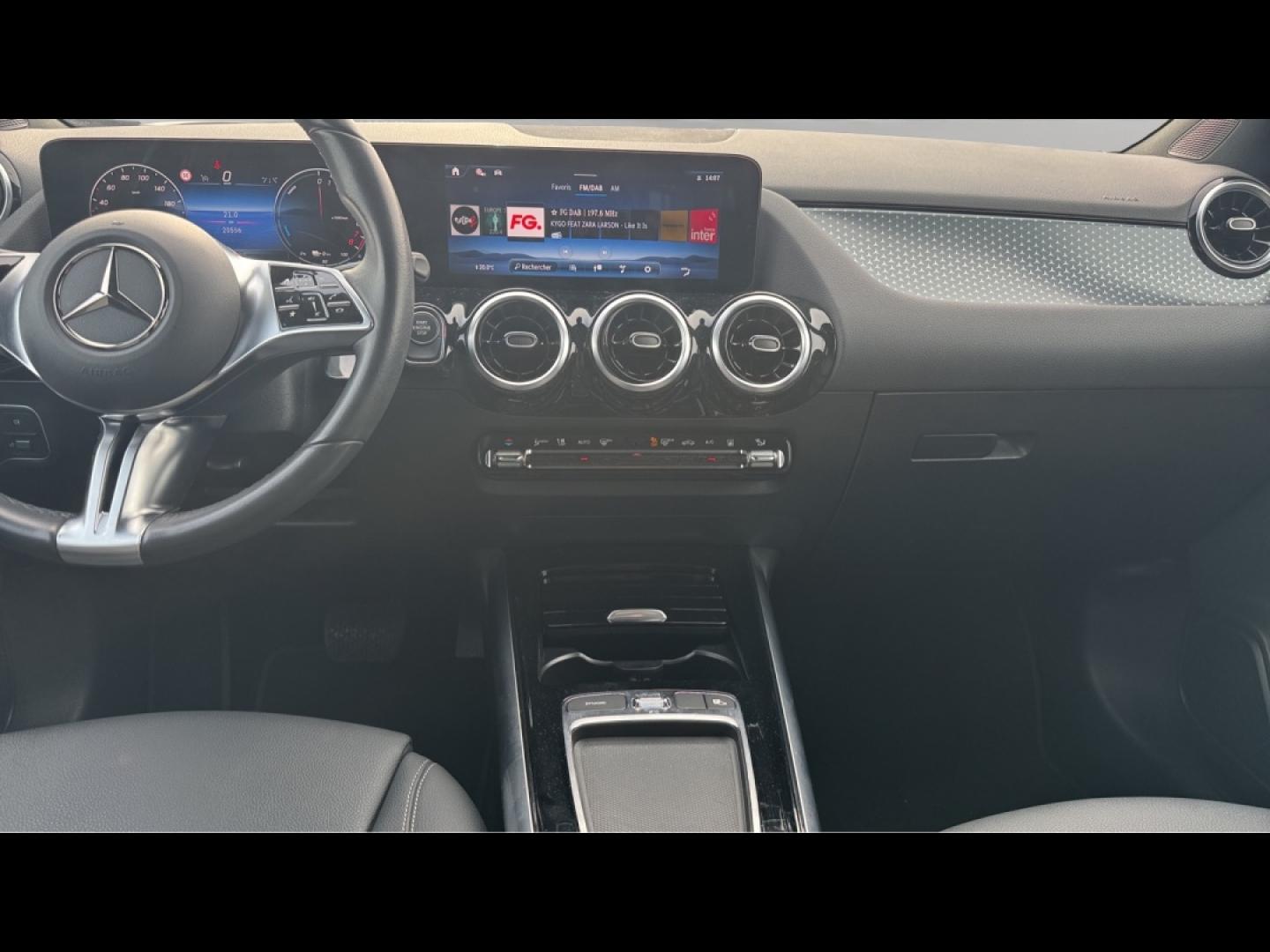 Image MERCEDES-BENZ GLA 250 e hybride rechargeable 218ch Progressive Line 8G-DCT