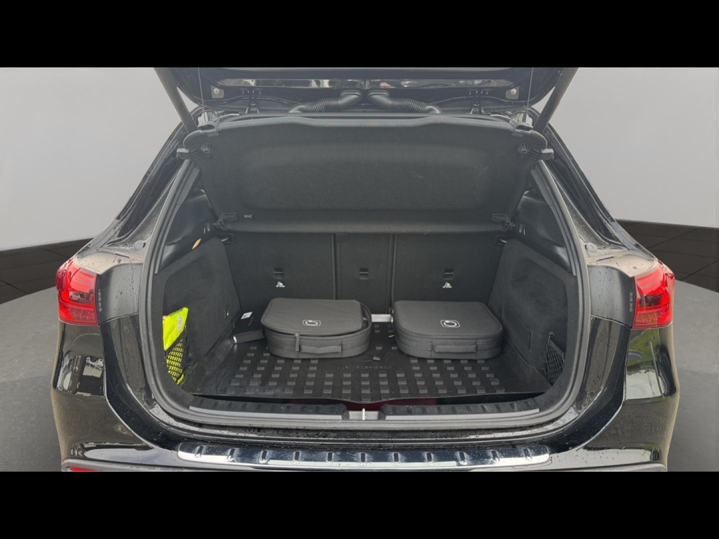 Image MERCEDES-BENZ GLA 250 e hybride rechargeable 218ch Progressive Line 8G-DCT