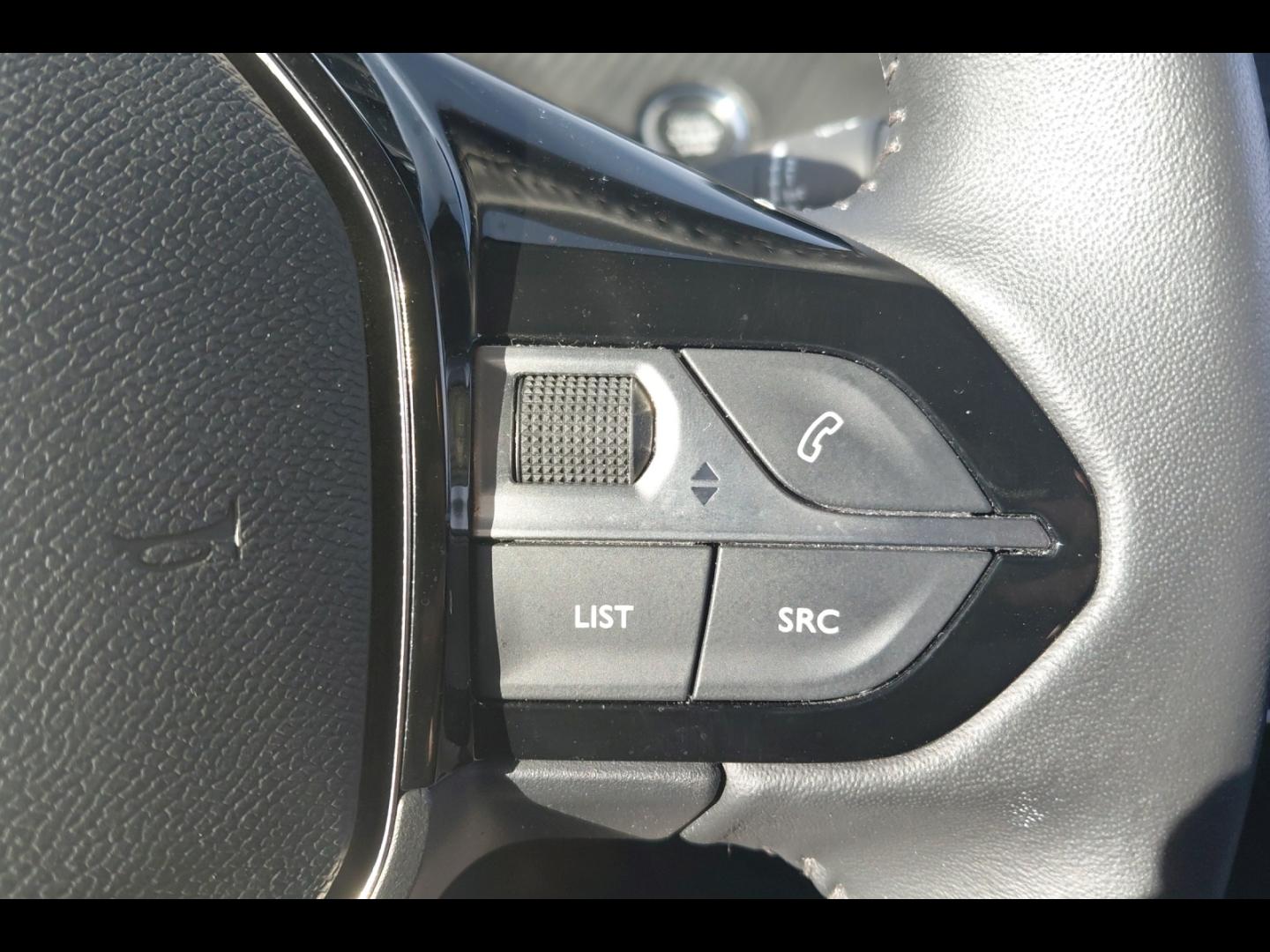 Image PEUGEOT 208 1.2 PureTech 100ch S&S Allure