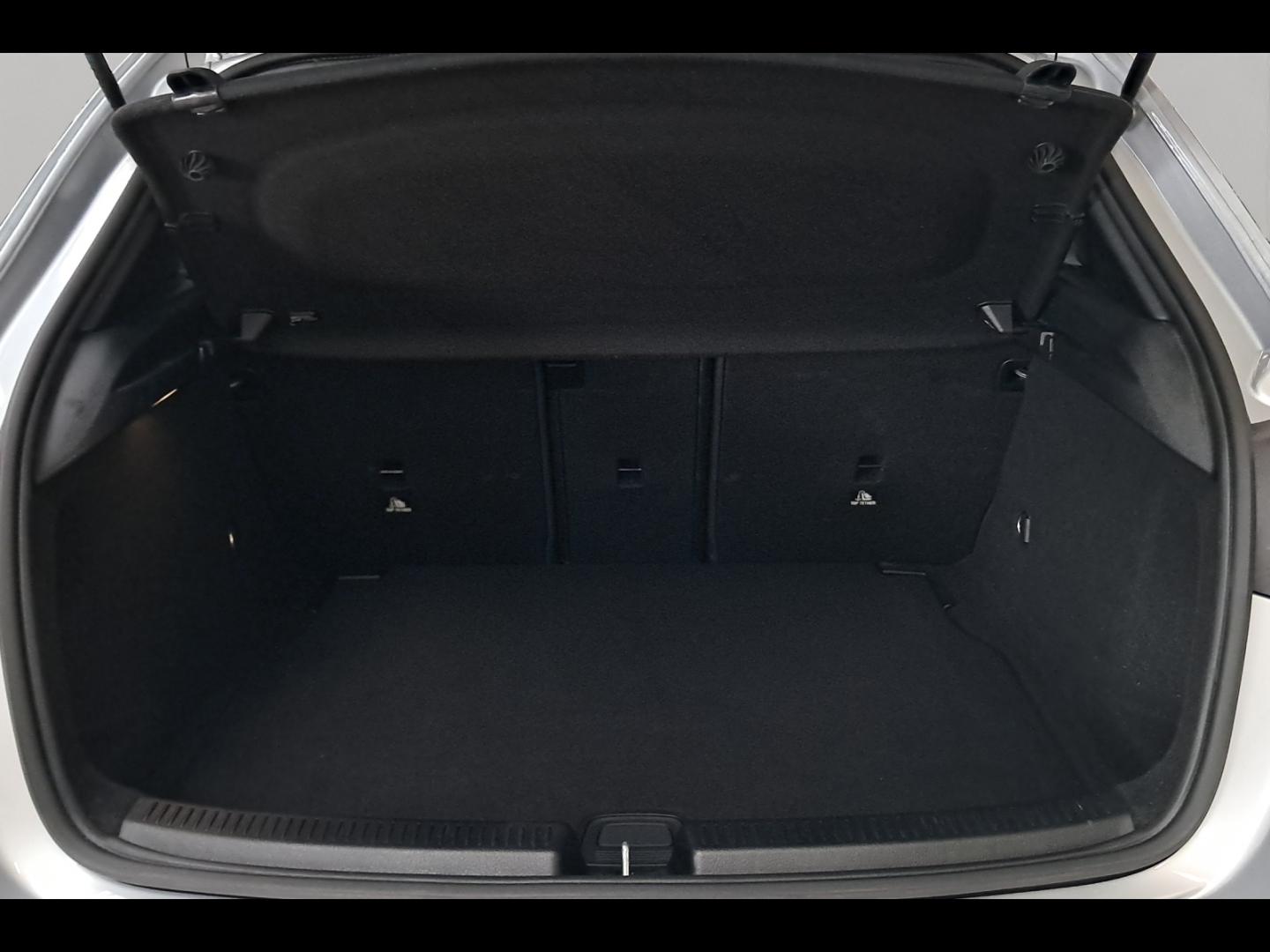 Image MERCEDES-BENZ Classe A 180 136ch Edition 140 7G-DCT