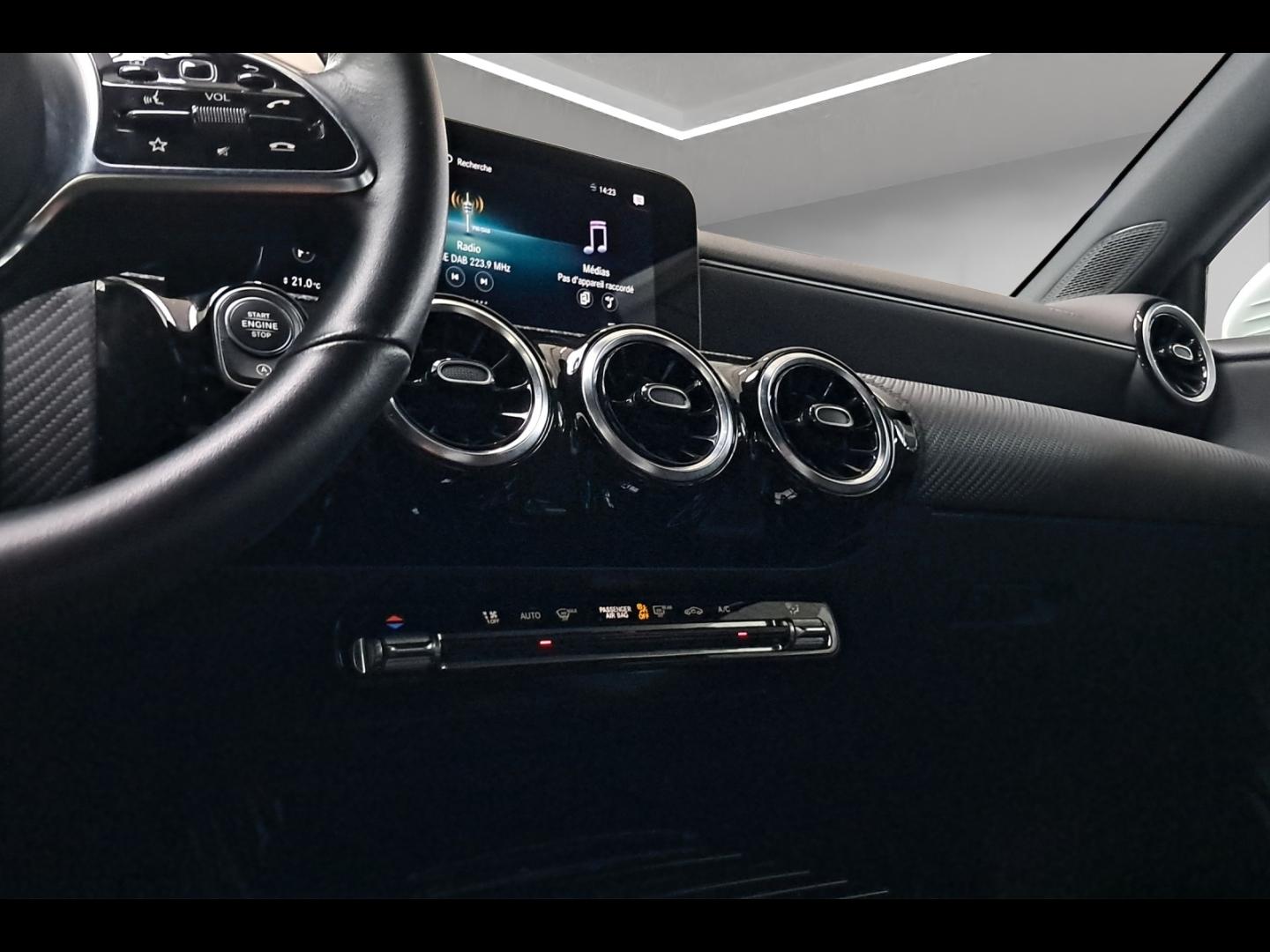 Image MERCEDES-BENZ Classe A 180 136ch Business Line 7G-DCT
