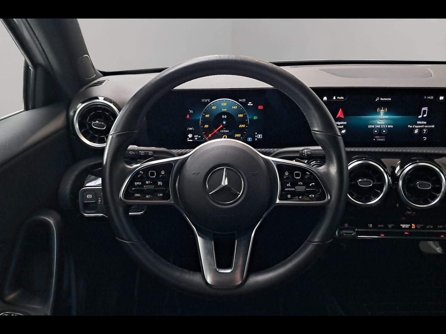 Image MERCEDES-BENZ Classe A 180 136ch Business Line 7G-DCT