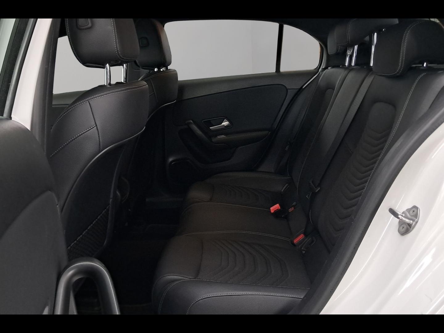 Image MERCEDES-BENZ Classe A 180 136ch Business Line 7G-DCT