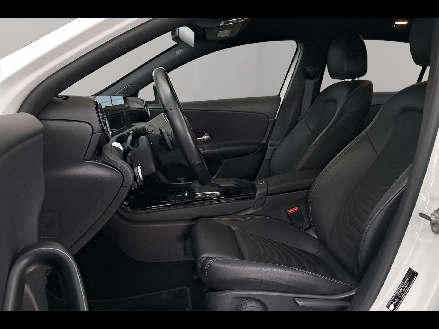 Image MERCEDES-BENZ Classe A 180 136ch Business Line 7G-DCT