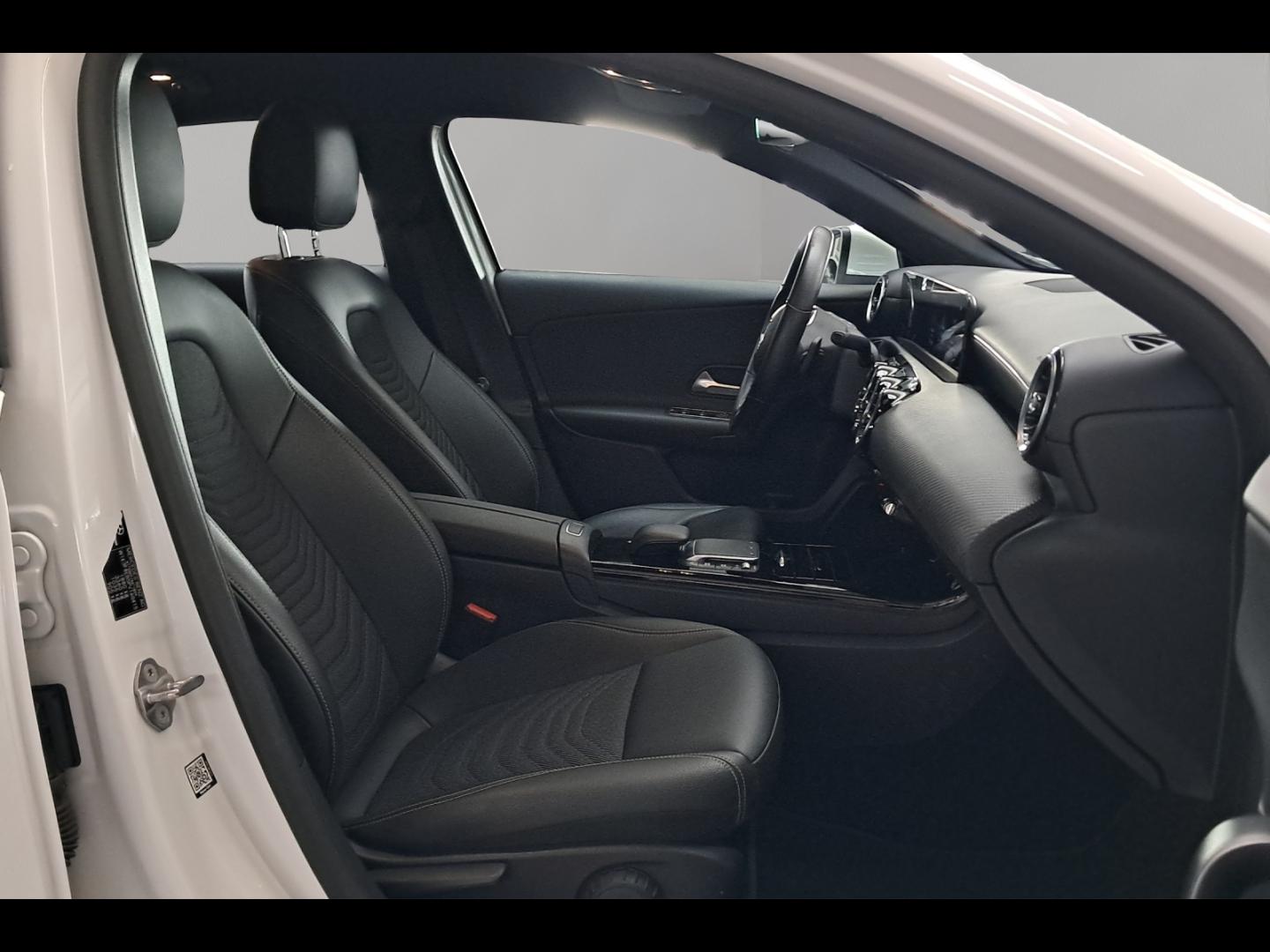 Image MERCEDES-BENZ Classe A 180 136ch Business Line 7G-DCT