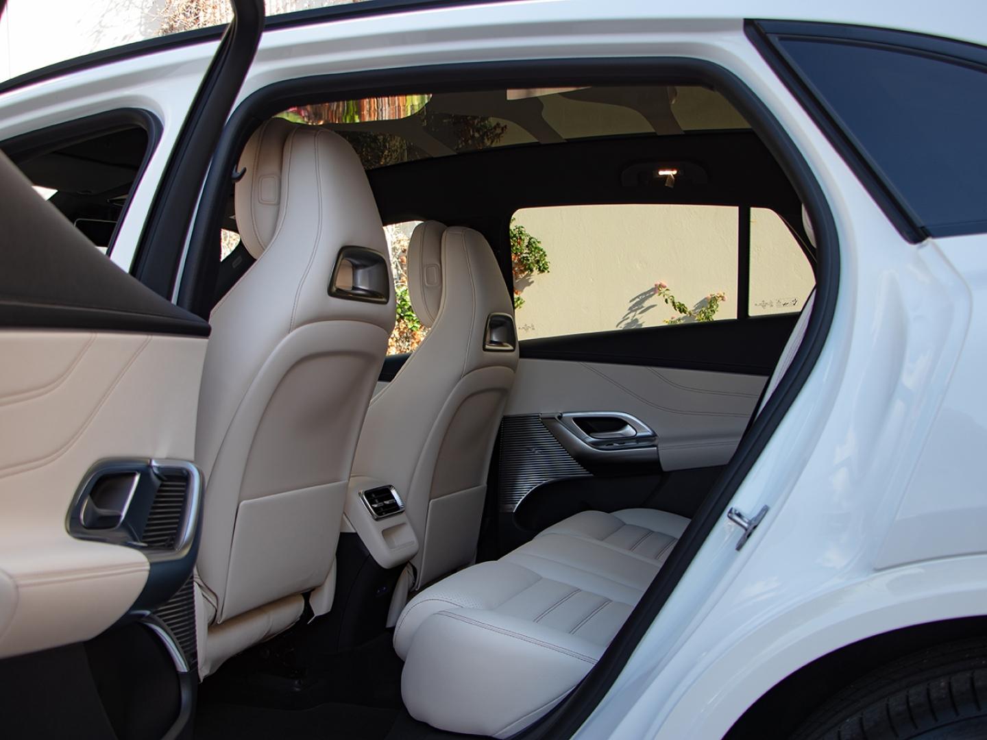 Image MERCEDES-BENZ GLC 400 EQ 489ch AMG Line 4Matic