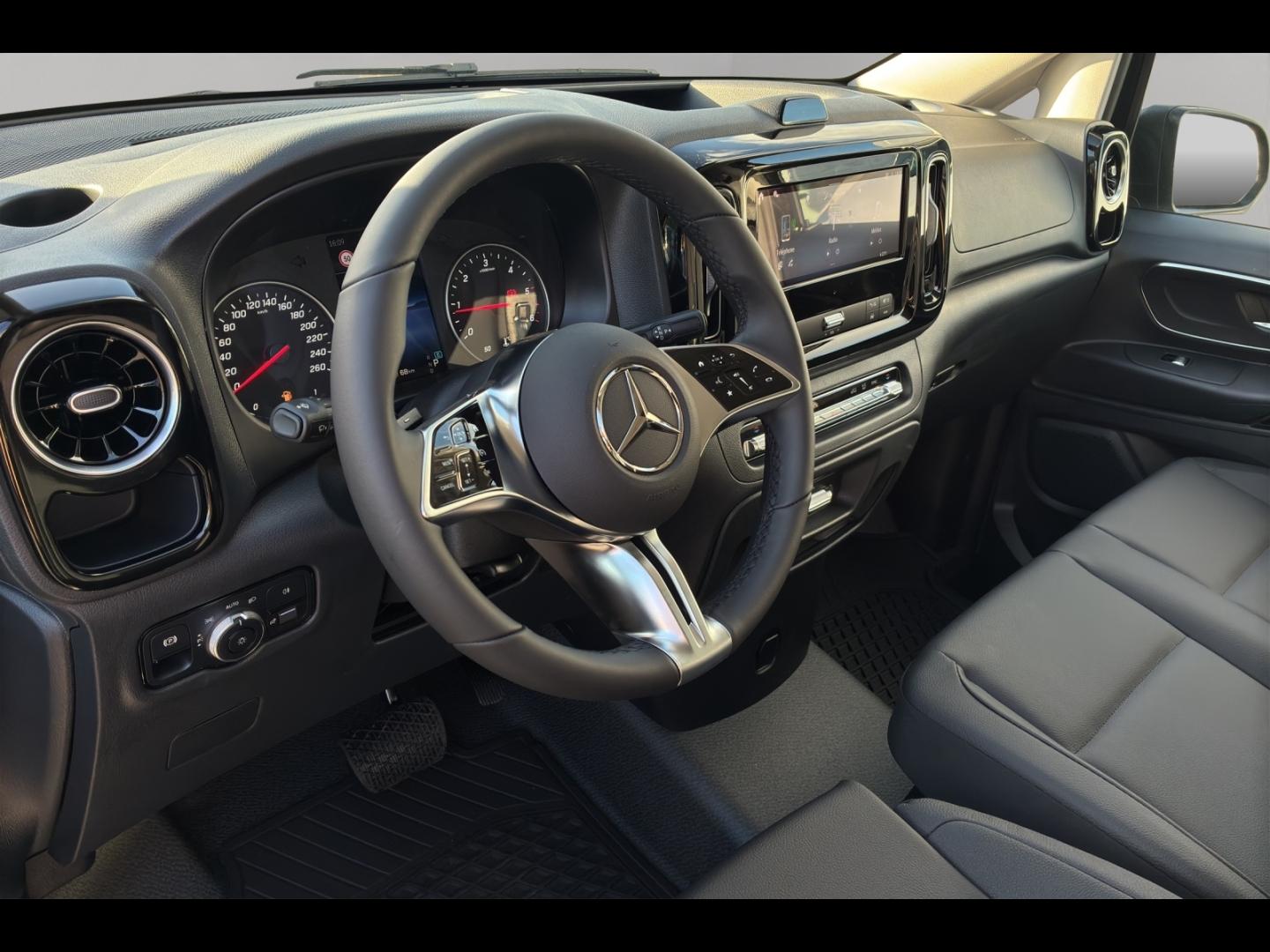 Image MERCEDES-BENZ Vito Fg 119 CDI Long Select Propulsion 9G-Tronic (47500HT)