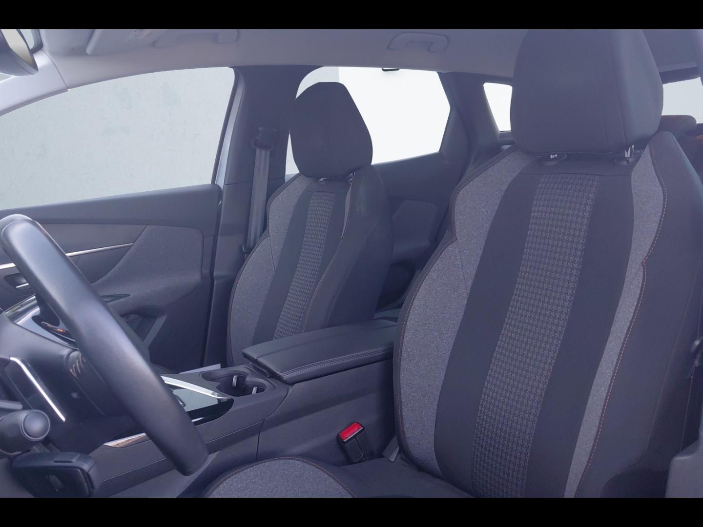 Image PEUGEOT 3008 1.5 BlueHDi 130ch S&S Active Business EAT8
