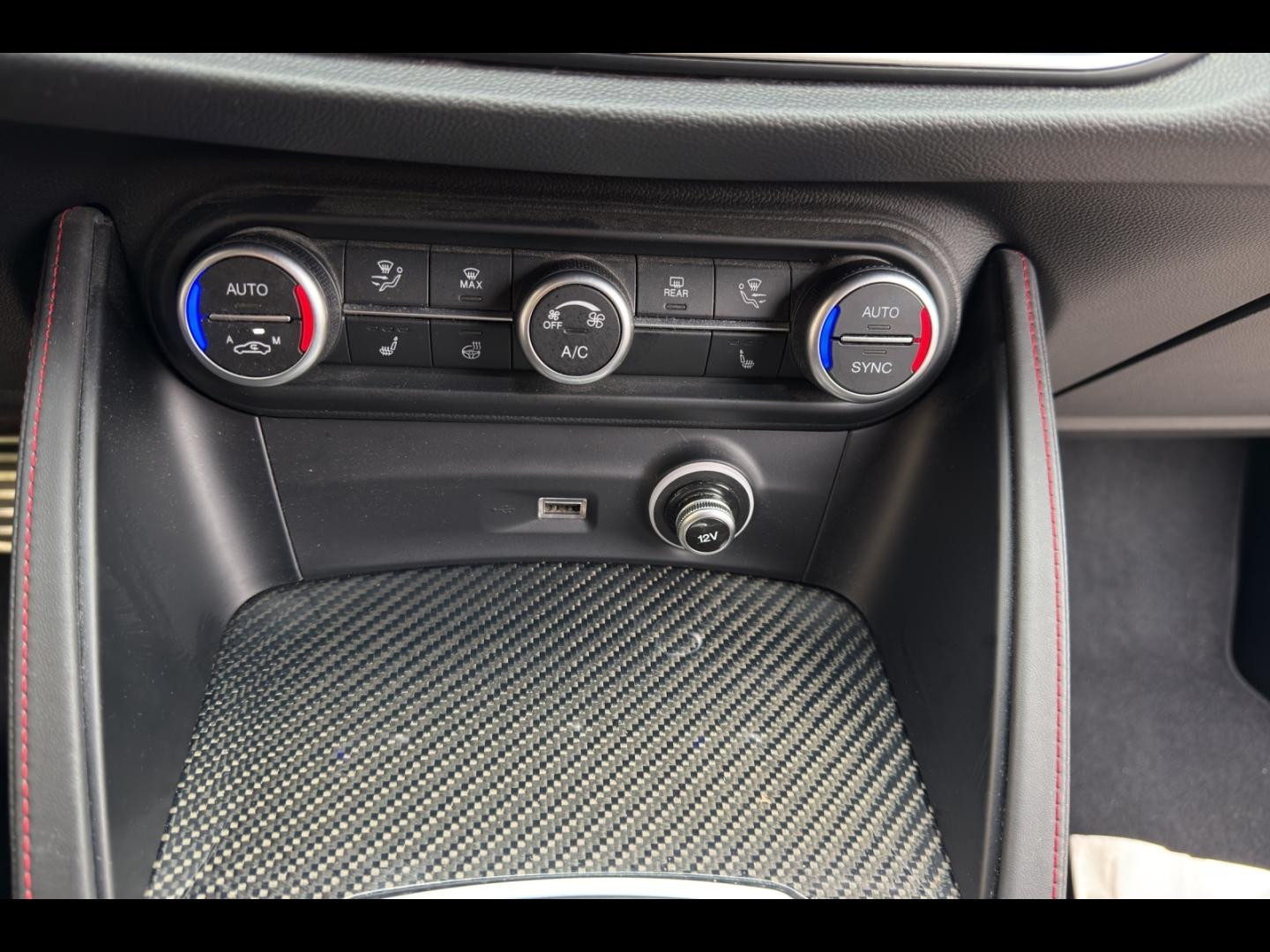 Image ALFA ROMEO Stelvio 2.2 Diesel 210ch Estrema Q4 AT8 MY22
